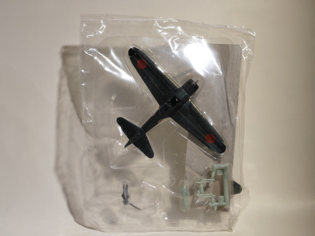 1/144 scale Wing Club Collection Part 1 [Secret 2] Zero Fighter Type 22 Special Color Landing Type