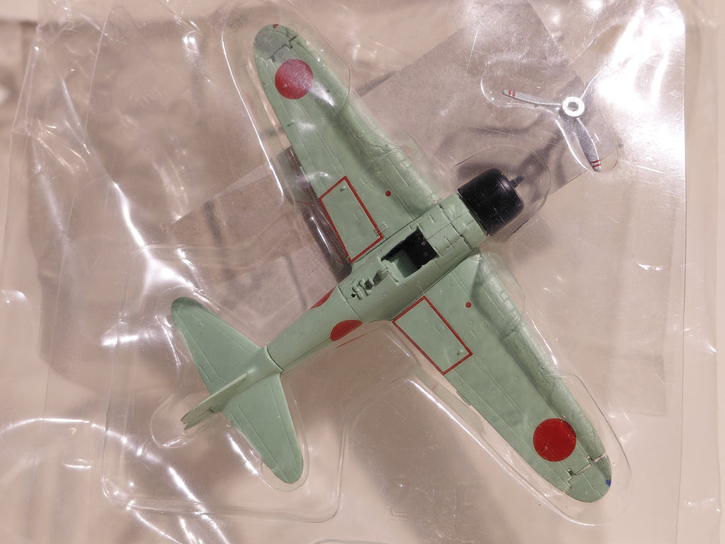 1/144 scale Wing Club Collection Part 1  Mitsubishi A6M2 (Flying)