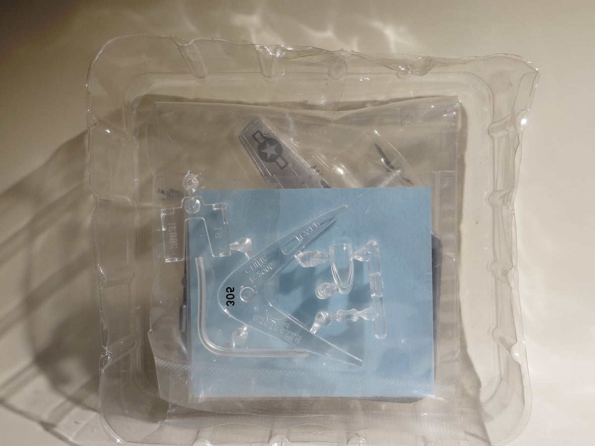 Bandai 1/144 scale Wing Club Collection L Part2  #4 North American P-51D Mustang