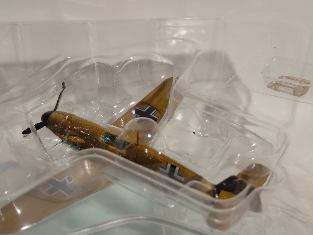 Bandai 1/144 scale Wing Club Collection L #4 Messerschmitt Bf109F (Color B)