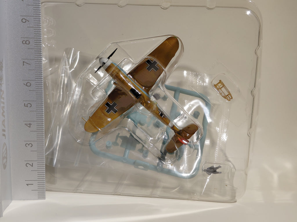 Bandai 1/144 scale Wing Club Collection L4 #4 Messerschmitt Bf109F Special B-color