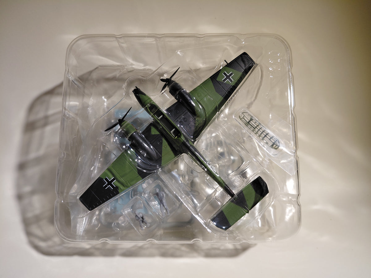 Bandai 1/144 scale Wing Club Collection L Part 3 #6A Messerschmitt Bf-110C "Greens" [Germany]