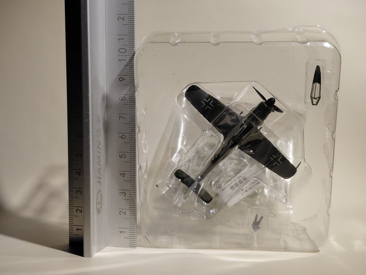 Bandai 1/144 scale Wing Club Collection L2  Fw190D-9 Focke-Wulf