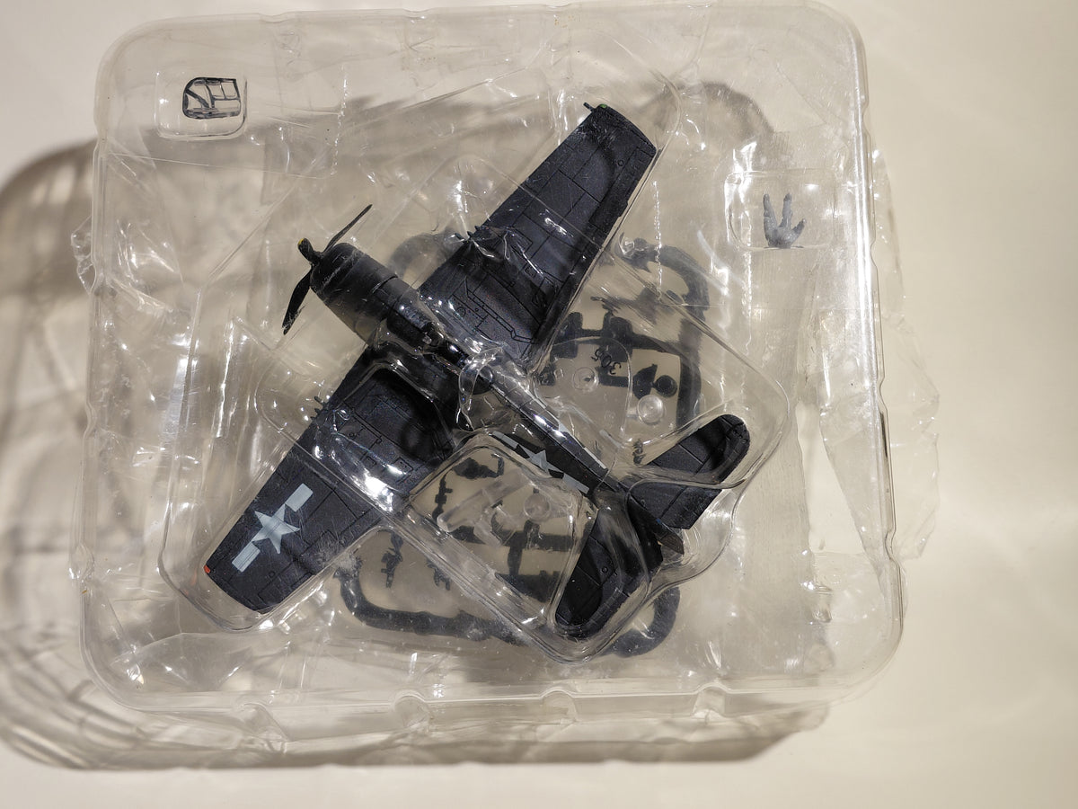 Bandai 1/144 scale Wing Club Collection L2 #5 Grumman F6F-5 Hellcat