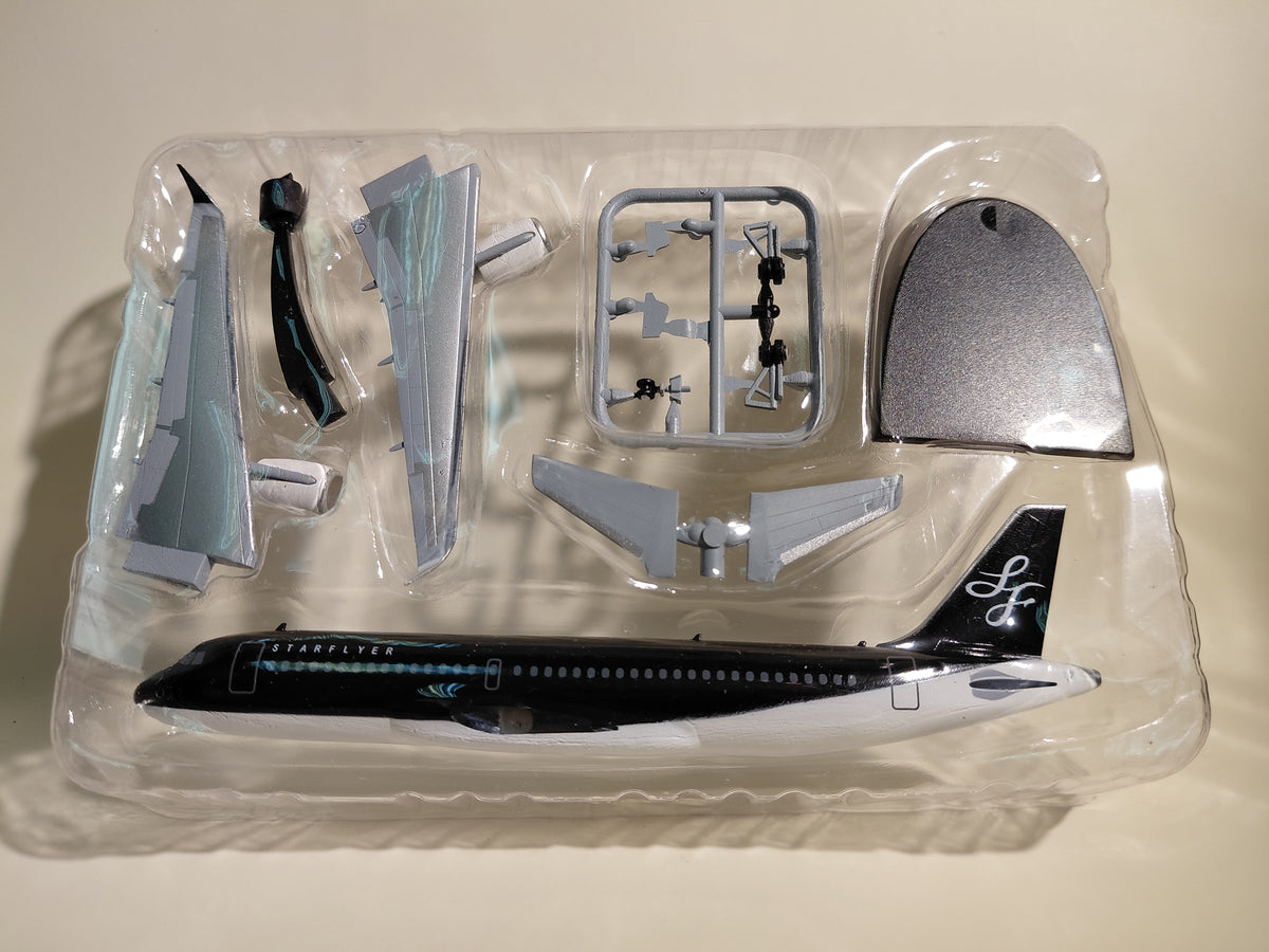 1/300 F-toys Japanese Airline Airbus A320 Star Flyer