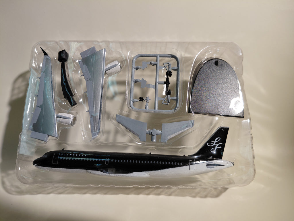 1/300 F-toys Japanese Airline Airbus A320 Star Flyer