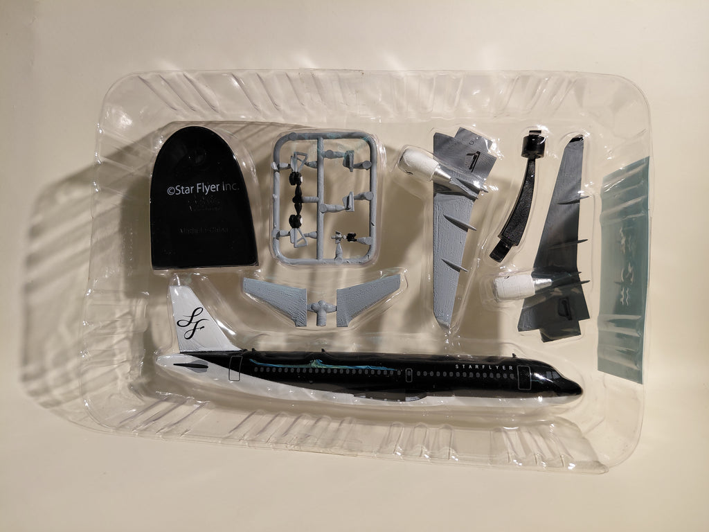 1/300 F-toys Japanese Airline Airbus A320 Star Flyer