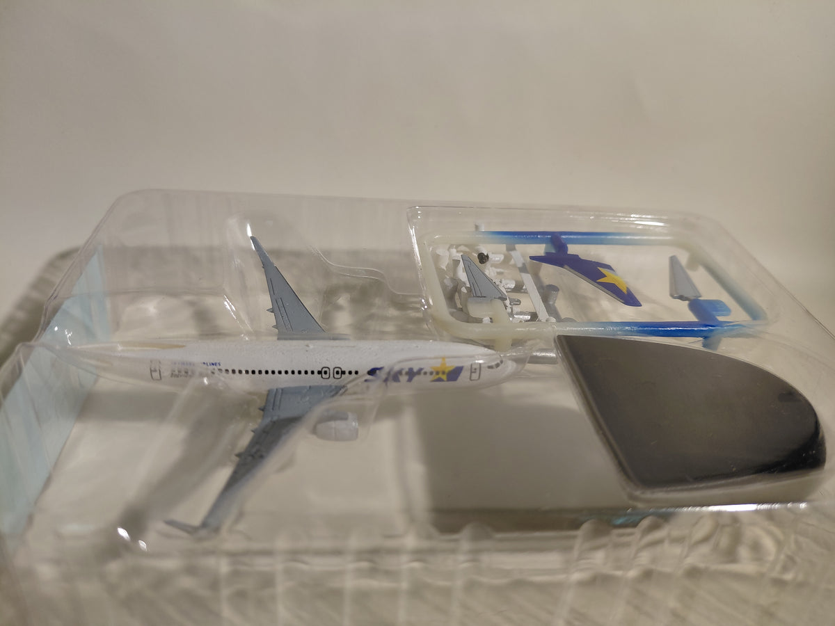 F-toys Japanese Airline 3 Skymark Boeing 737-800 1/300