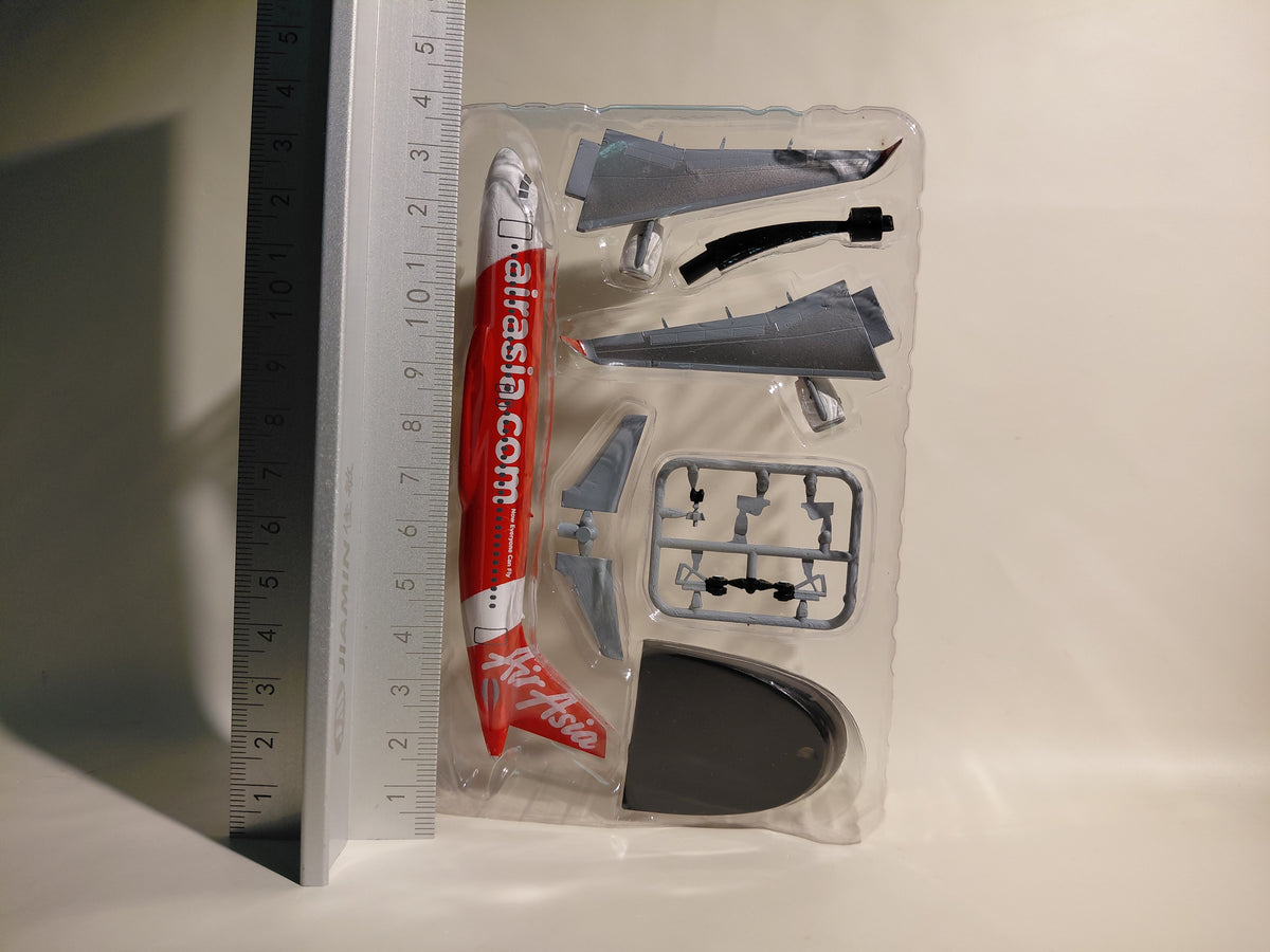 1/300 F-Toys Japanese Airlines 3: Airbus A320 - AirAsia Japan (AirAsia)