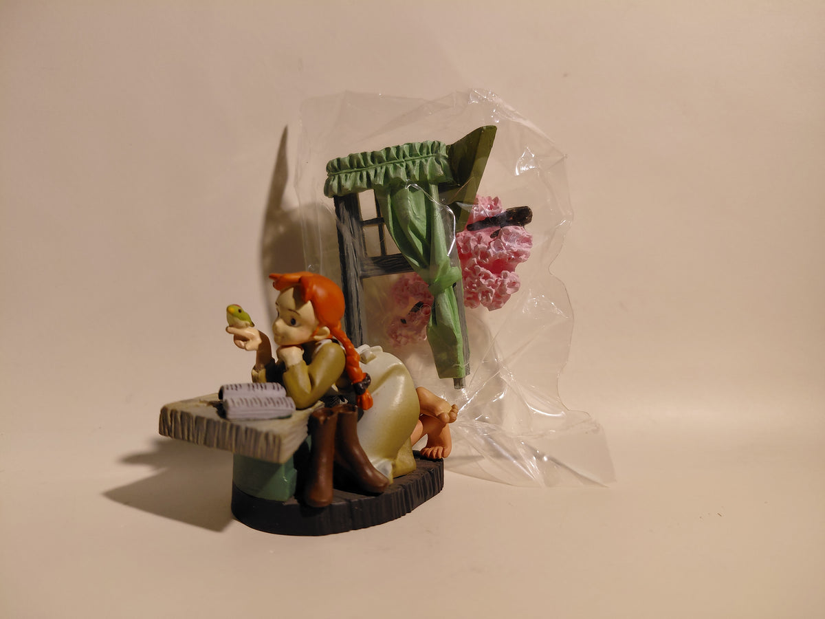 Anne of Green Gables Vignette Collection (Kaiyodo): Anne Dreaming by the Window – Leaflet Included