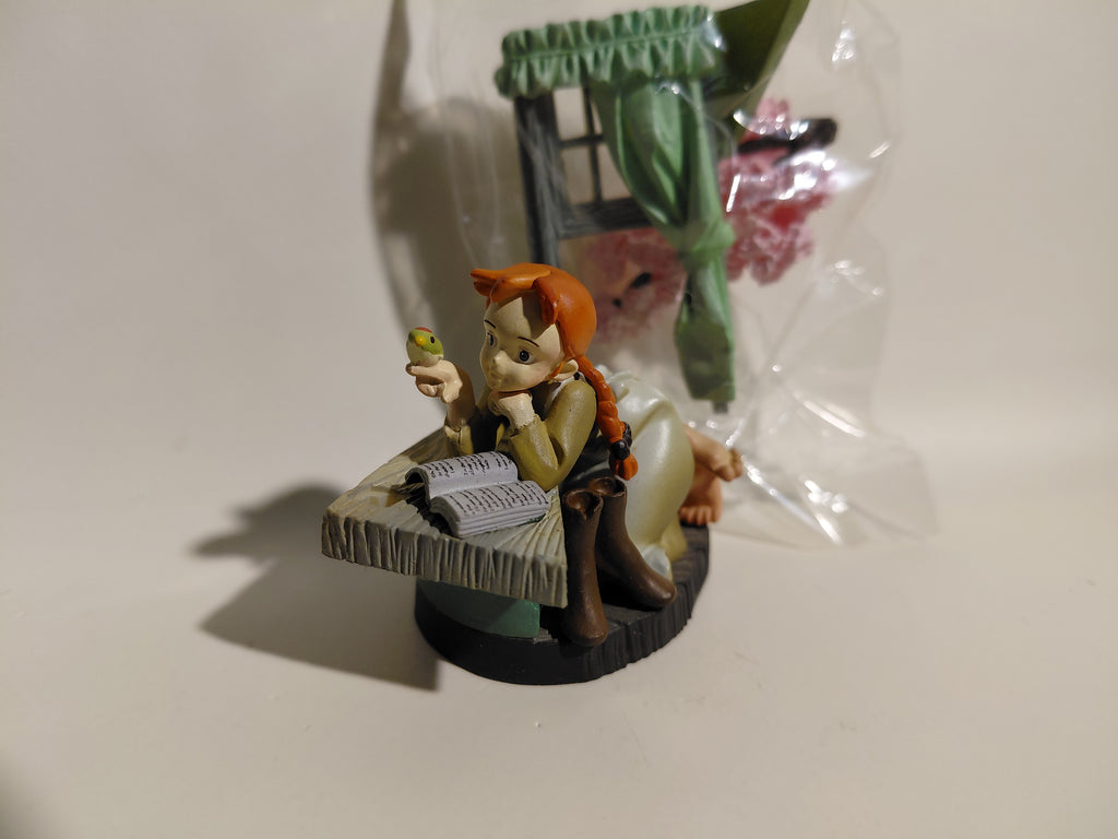 Anne of Green Gables Vignette Collection (Kaiyodo): Anne Dreaming by the Window – Leaflet Included