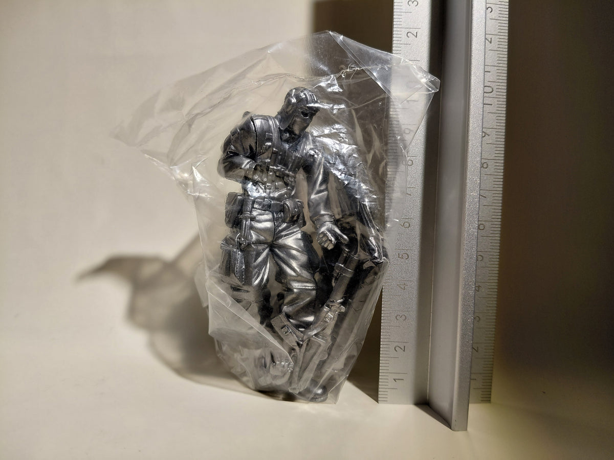 Metal Gear Solid 2 Konami Figure Collection Vol.1 Gunmetallic Ver. Gurlukovich Soldier