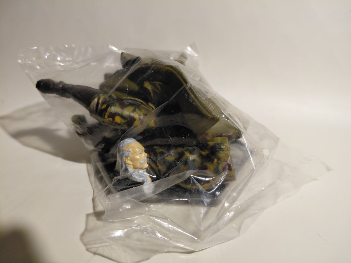Konami Metal Gear Solid 2: Sons of Liberty - Revolver Ocelot Figure