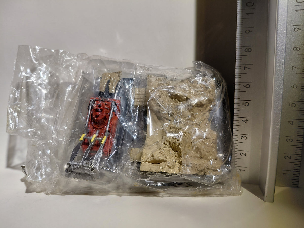 Konami SF Movie Selection Thunderbird POD Vehicle Vol. 2 Active Diorama, Iron Claw Tank