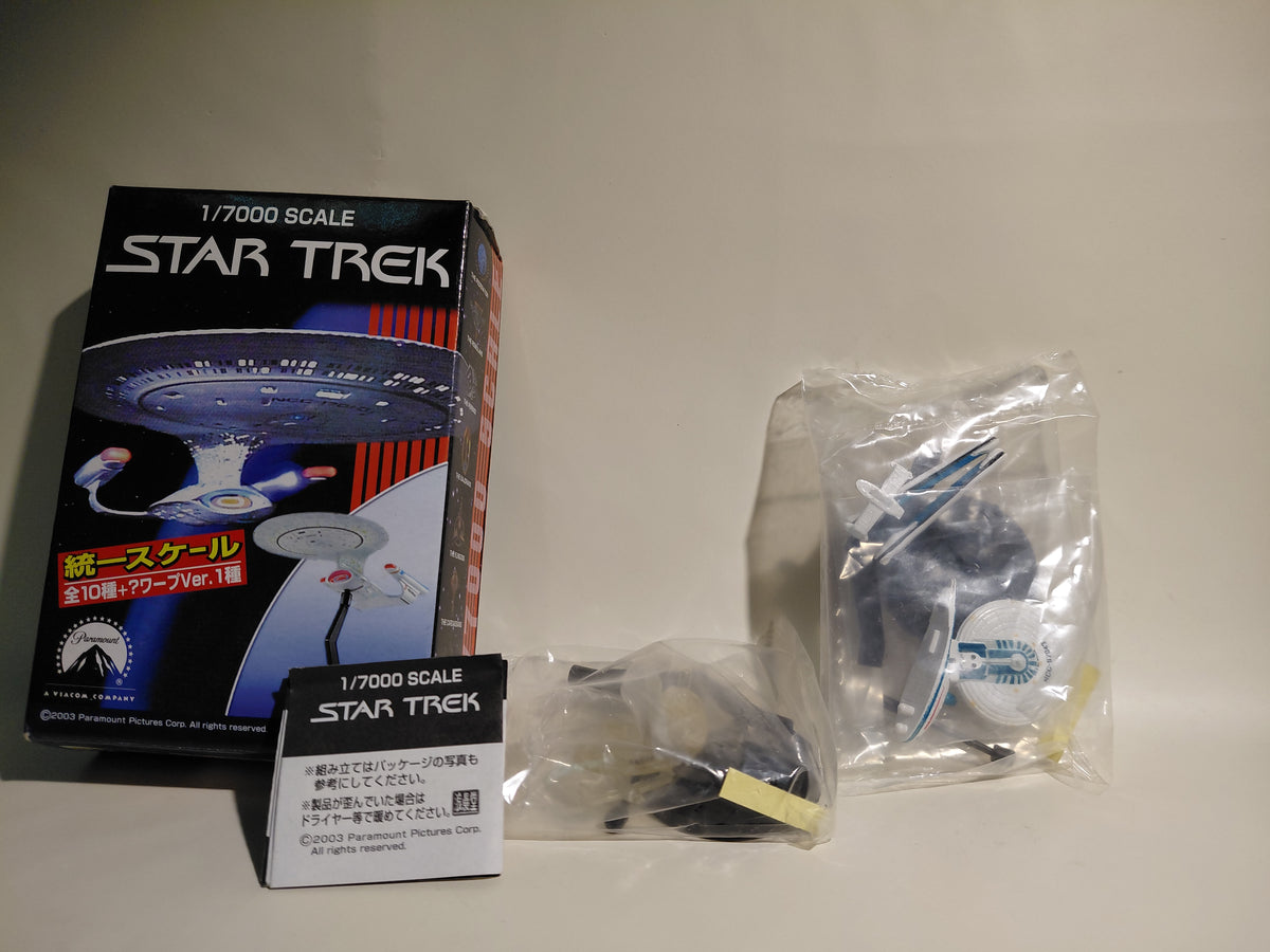Romando Star TRek 1/7000 Star Trek U.S.S. Melbourne Mini Figure Set