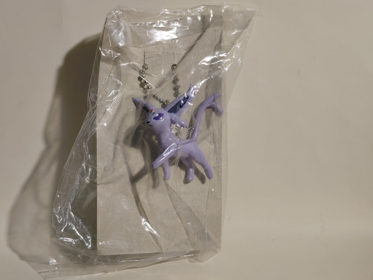 Espeon Pokemon Swing Keychain Figure Mascot Furuta 2000 Unopened