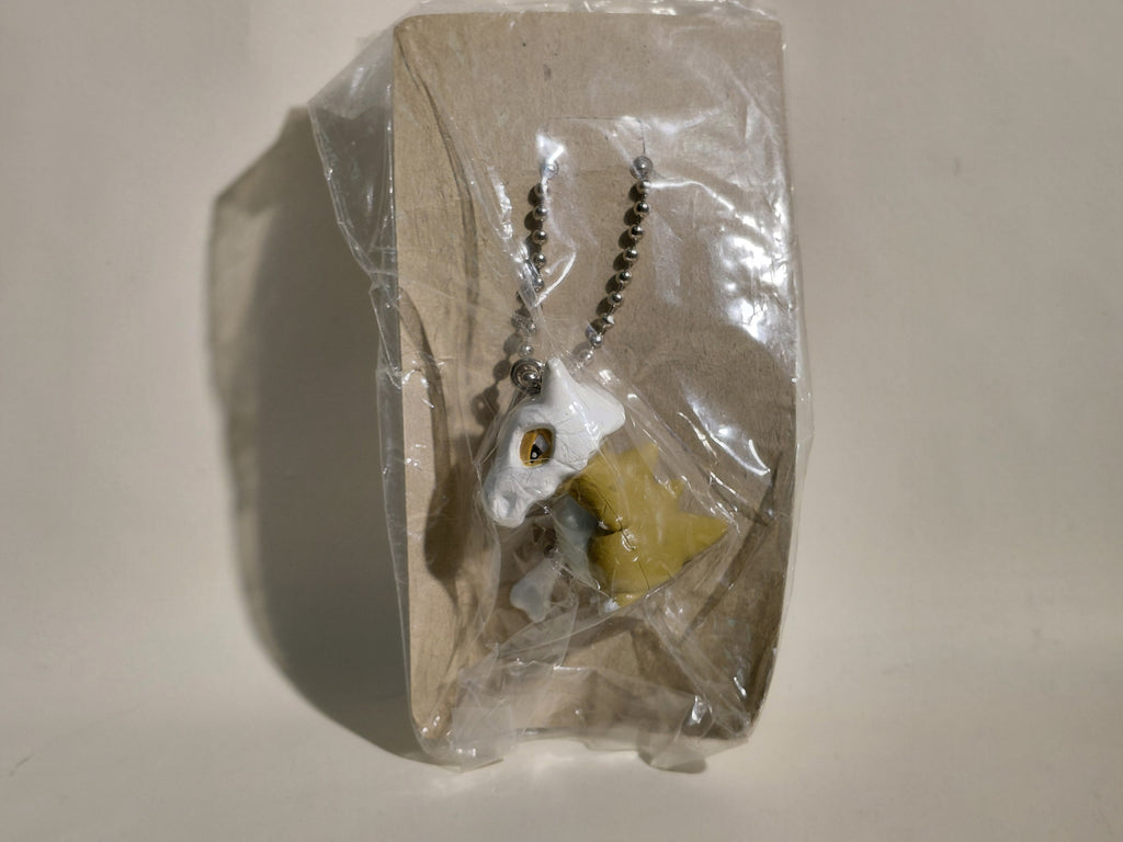 Cubone Pokemon Mascot Swing Keychain Furuta 2000 Unopened