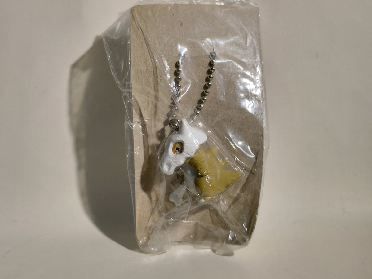 Cubone Pokemon Mascot Swing Keychain Furuta 2000 Unopened