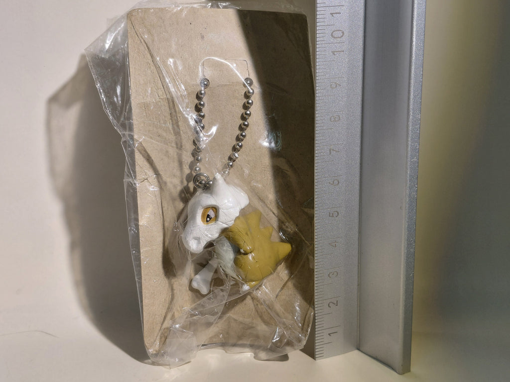 Cubone Pokemon Mascot Swing Keychain Furuta 2000 Unopened