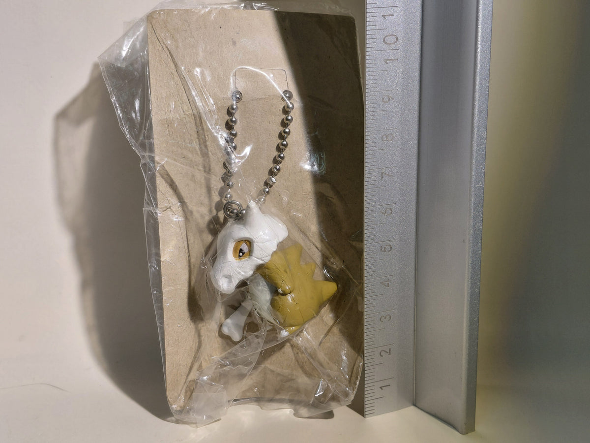 Cubone Pokemon Mascot Swing Keychain Furuta 2000 Unopened