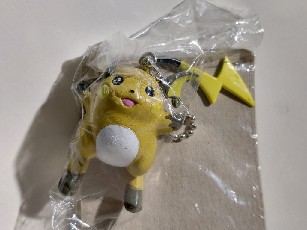 Raichu Pokemon Mascot Swing Keychain Furuta 2000 Unopened