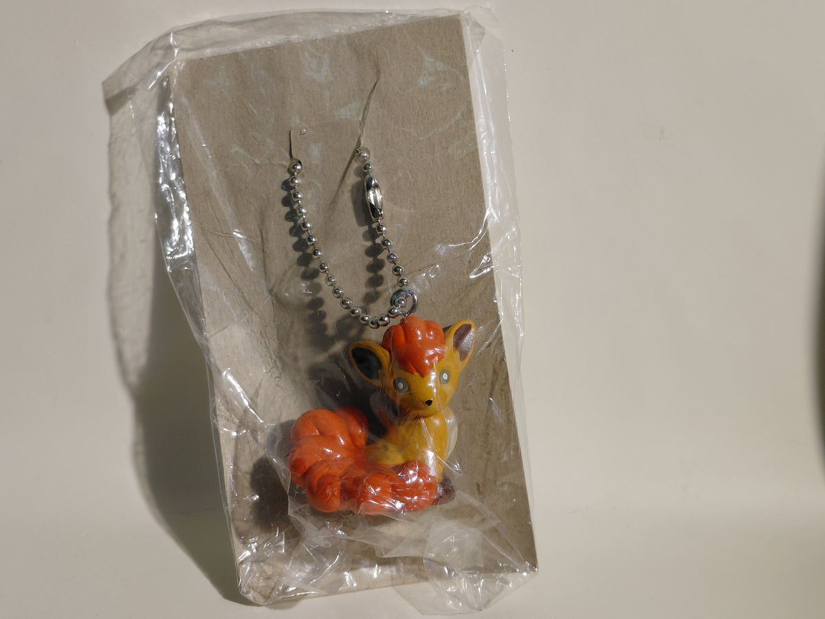 Vintage Vulpix Pokemon Mascot Swing Keychain Furuta 1997 Unopened