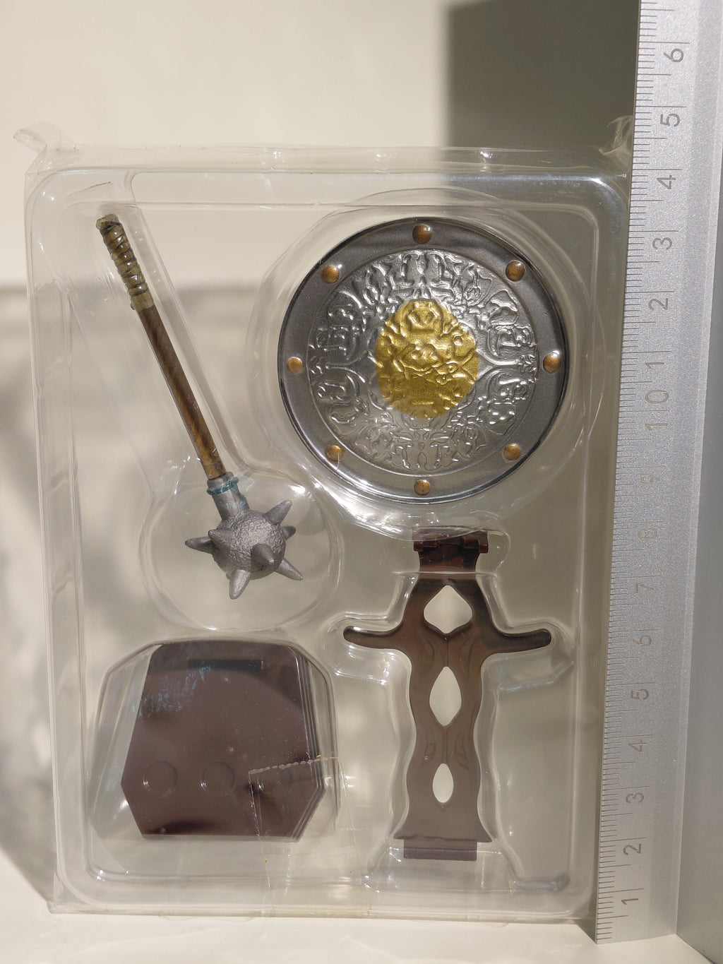 Takeshi Mononofu World Famous Sword & Weapon Series 1: Mace & Shield