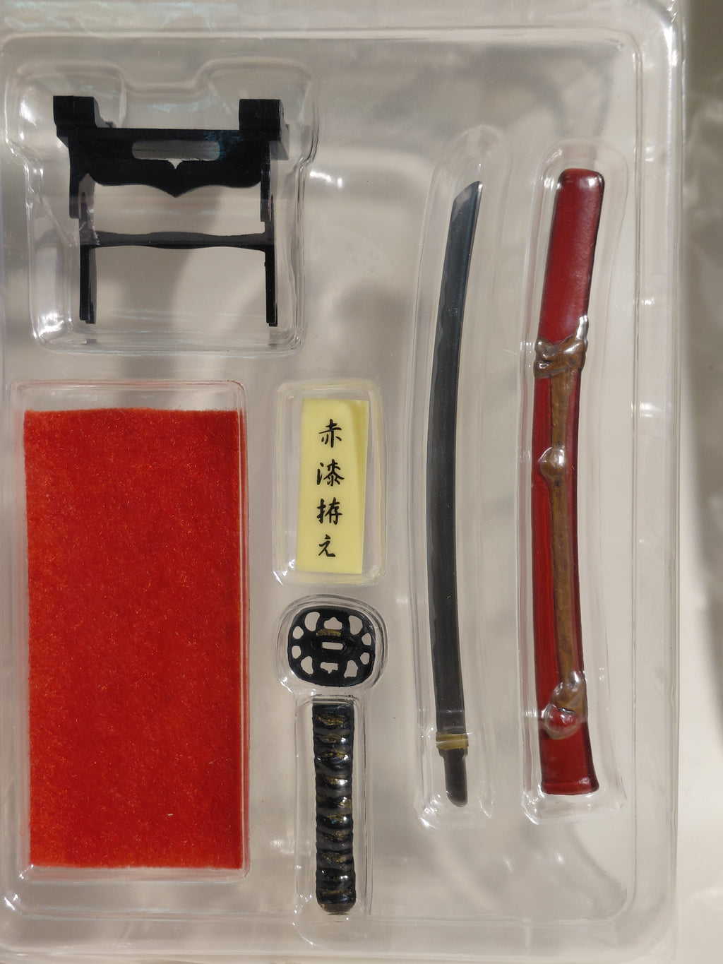 Takeshi Mononofu World Famous Sword; Weapon Series 1:Japanese Sword with Red-Lacquered Mountings