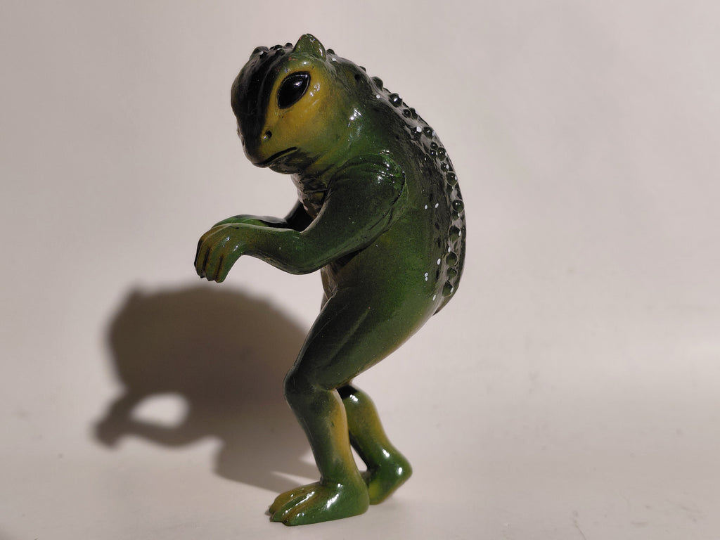 Frogman Monster UMA Figure Super Mystery Magazine MU Namiki 2001 Japan