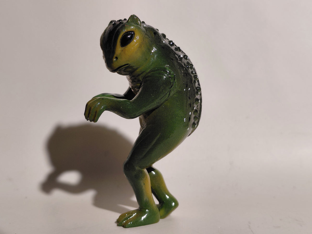 Frogman Monster UMA Figure Super Mystery Magazine MU Namiki 2001 Japan