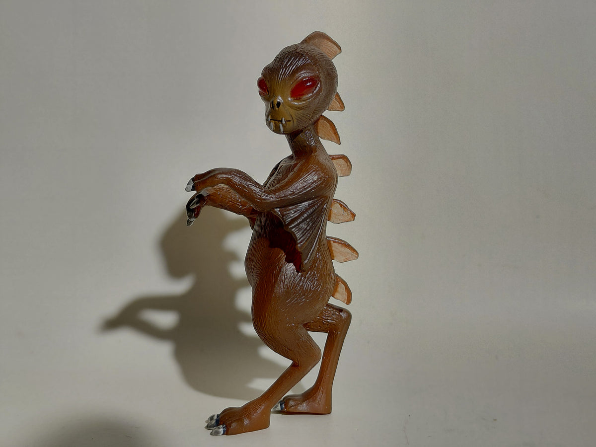 Red Chupacabra UMA Figure Super Mystery Magazine MU Namiki 2001 Japan
