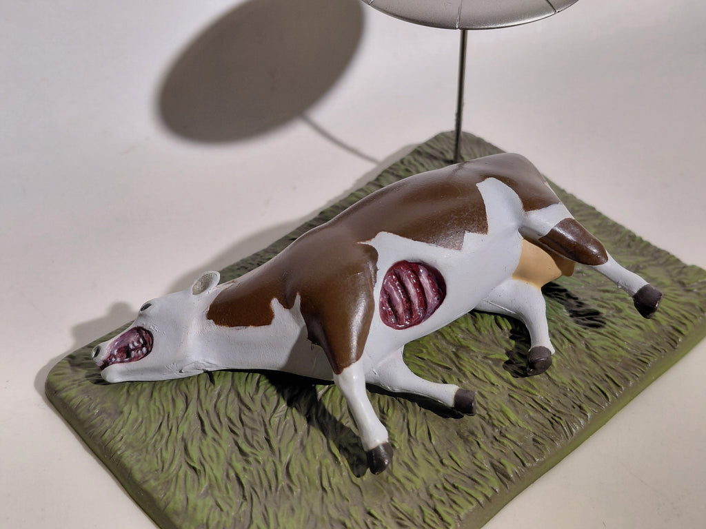 Medicom Toy The Great Mystery Museum Collection Series : UFO Cow Subjected to Cattle Mutilation (A)