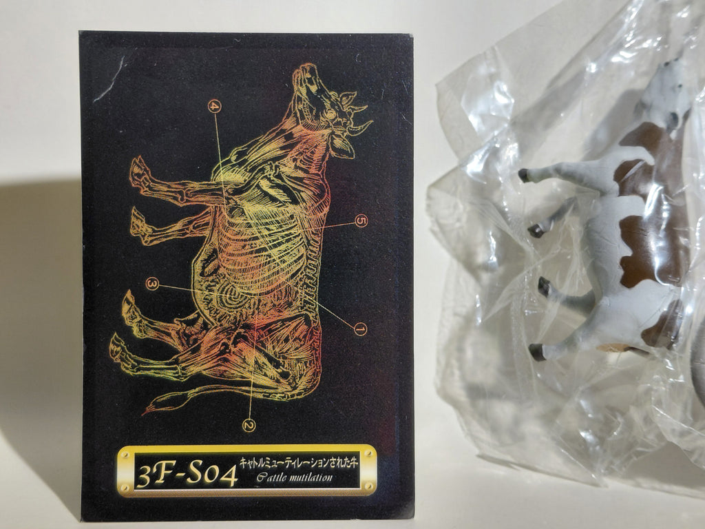 Medicom Toy The Great Mystery Museum Collection Series : UFO Cow Subjected to Cattle Mutilation (B)