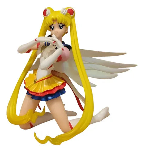 HGIF Sailor Moon World 5 Eternal Sailor Moon Figure (2003 Original)