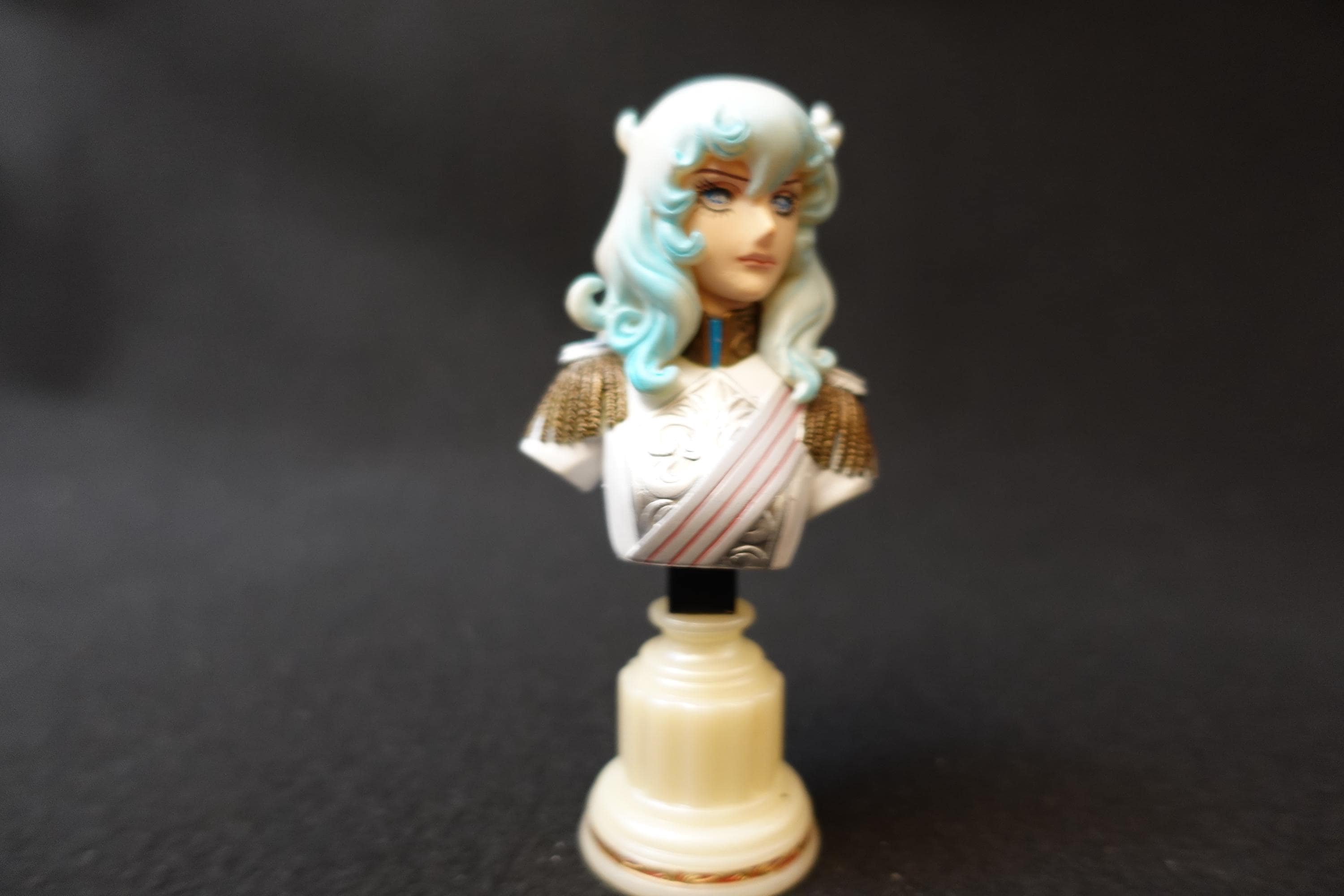 Furuta Rose of Versailles by Riyoko Ikeda ベルサイユのばら #34  Osukaru Furansowa do Jaruje (Bust, Silver Hair)