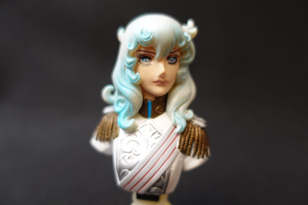 Furuta Rose of Versailles by Riyoko Ikeda ベルサイユのばら #34  Osukaru Furansowa do Jaruje (Bust, Silver Hair)
