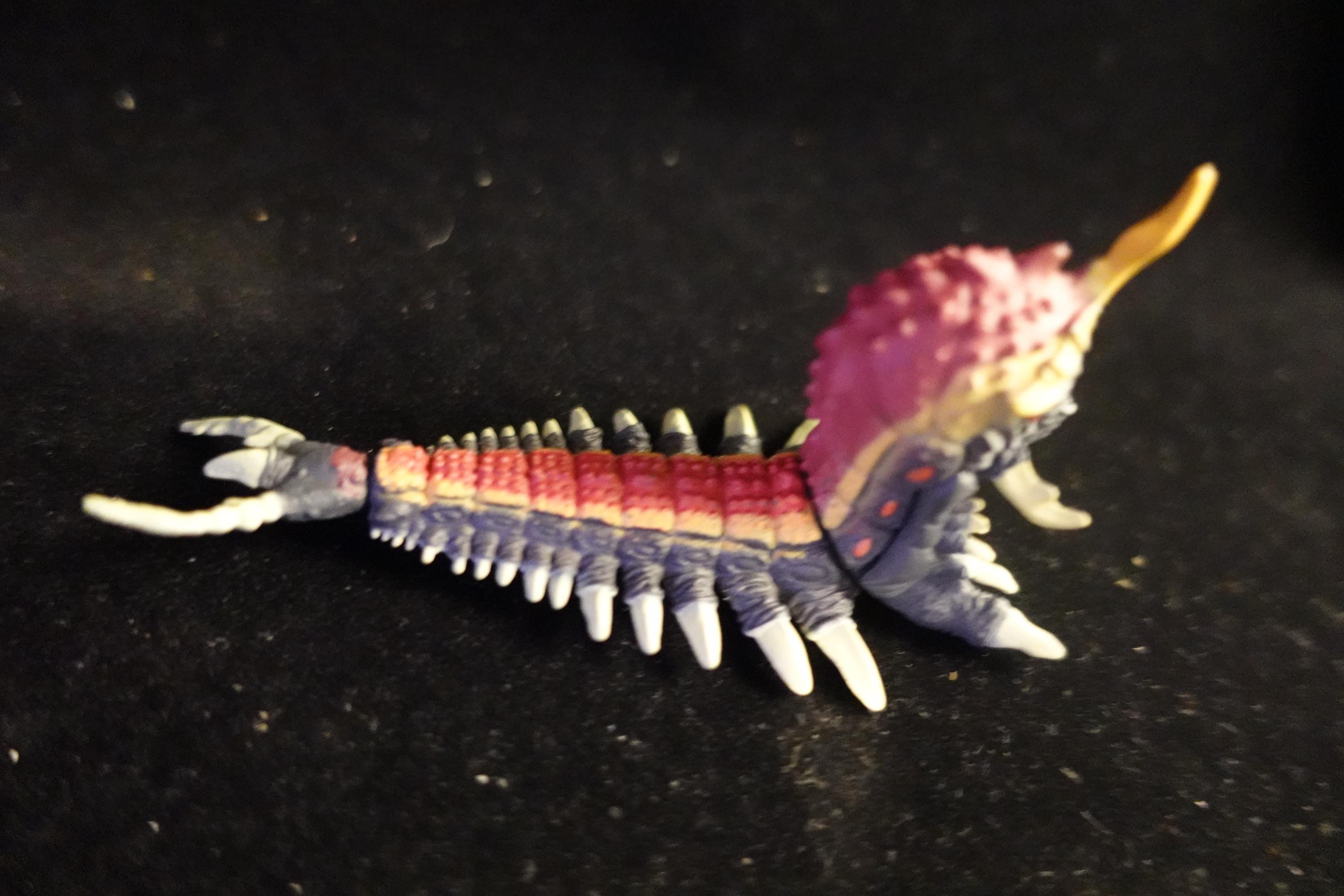 Godzilla Toho 1992 Battra Larva Bandai HG Series