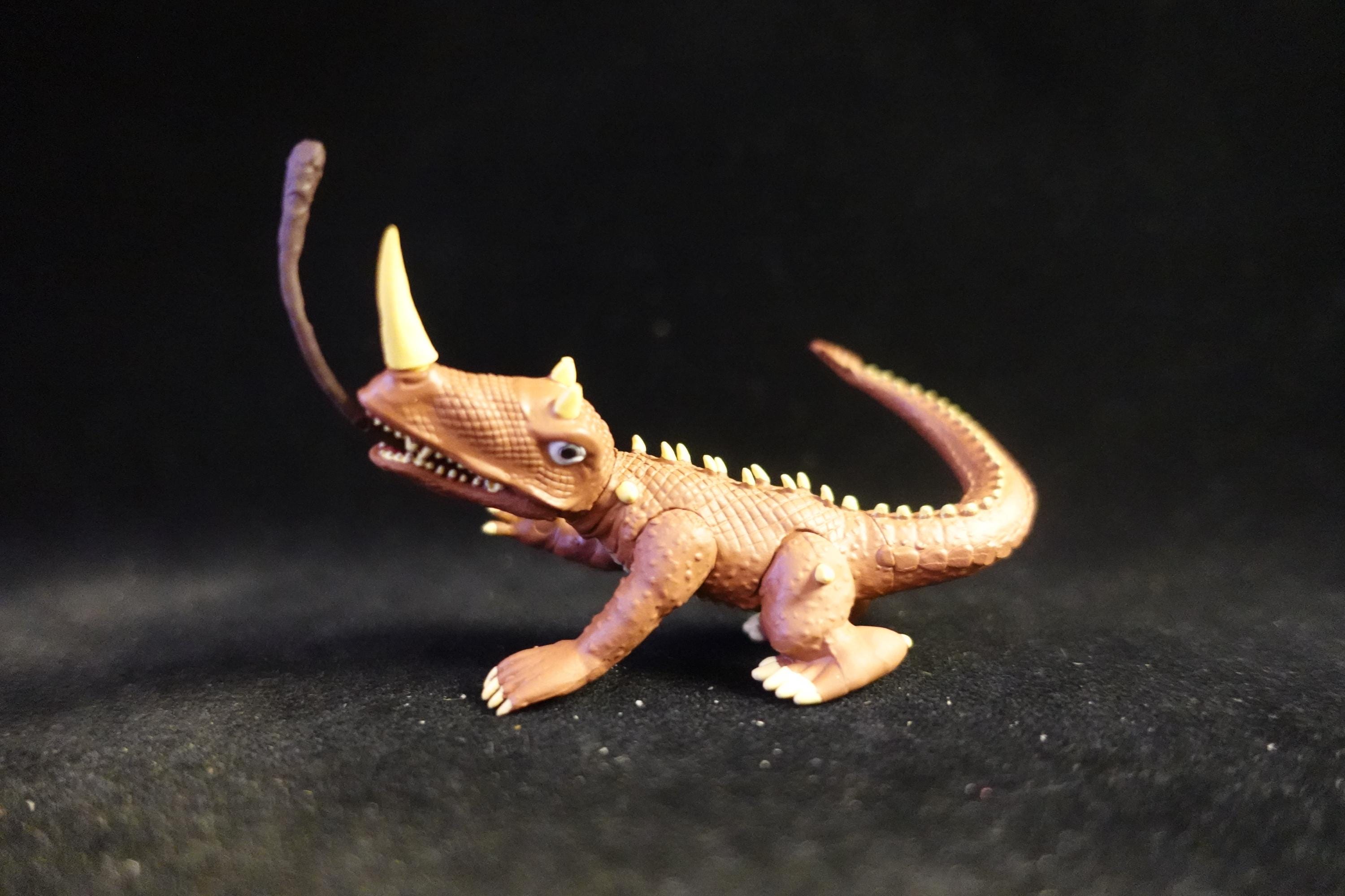 Godzilla Toho Gamera 1995 Monster Barugon Bandai HG Series