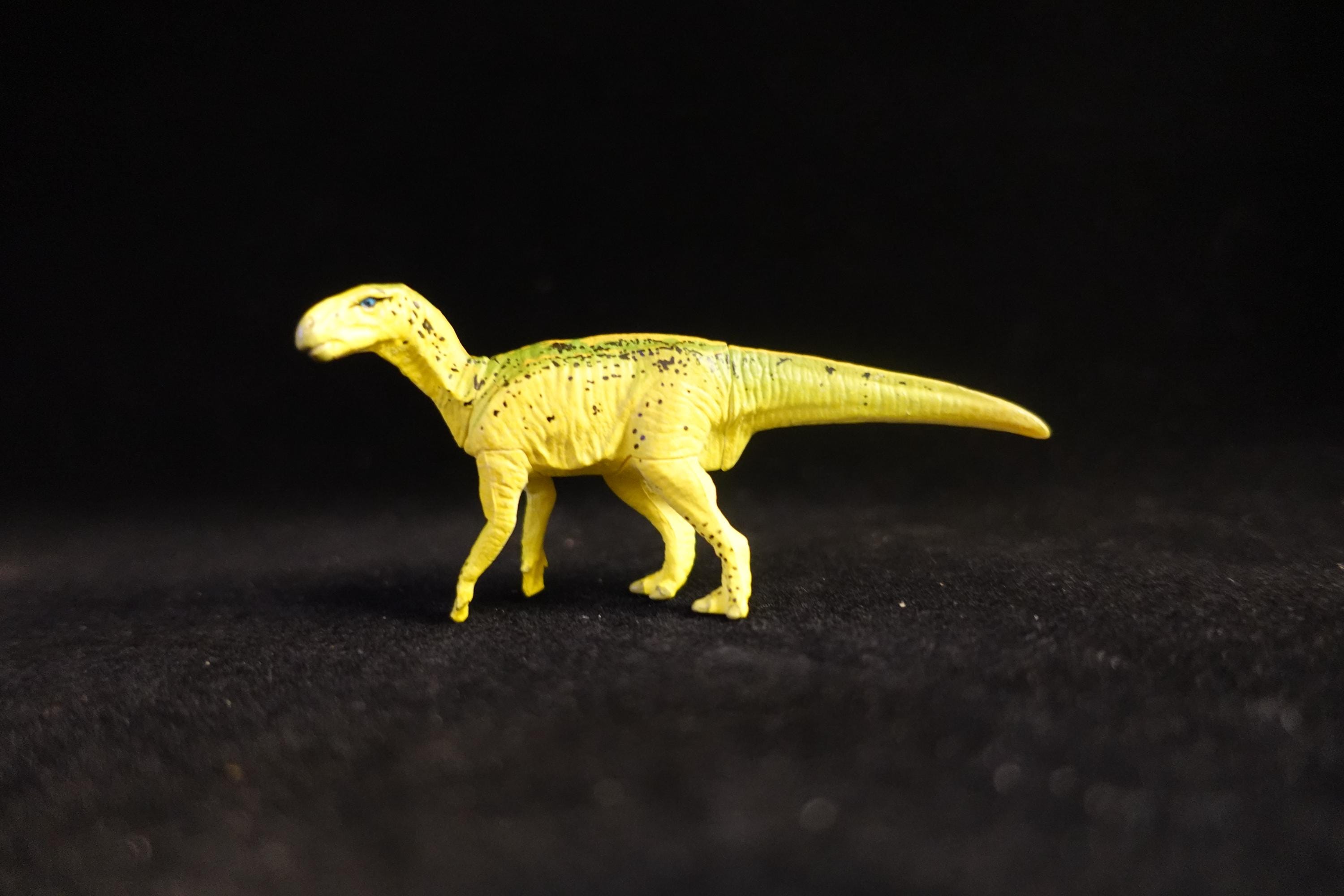 Kaiyodo UHA Dinotales Series 2 Iguanodon