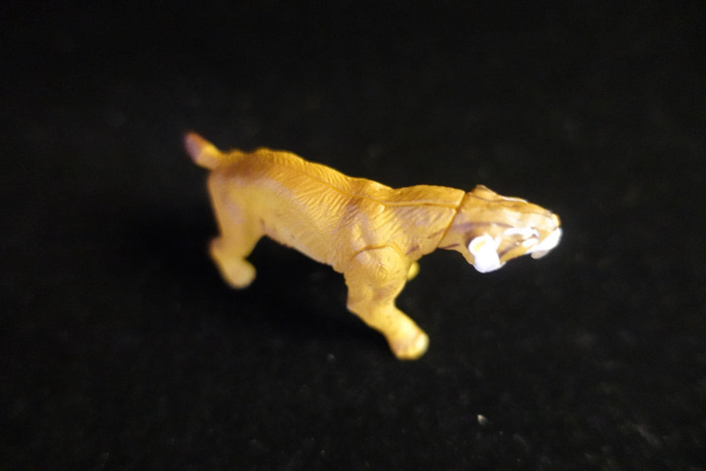 Kaiyodo UHA Dinotales Series 2 Smilodon
