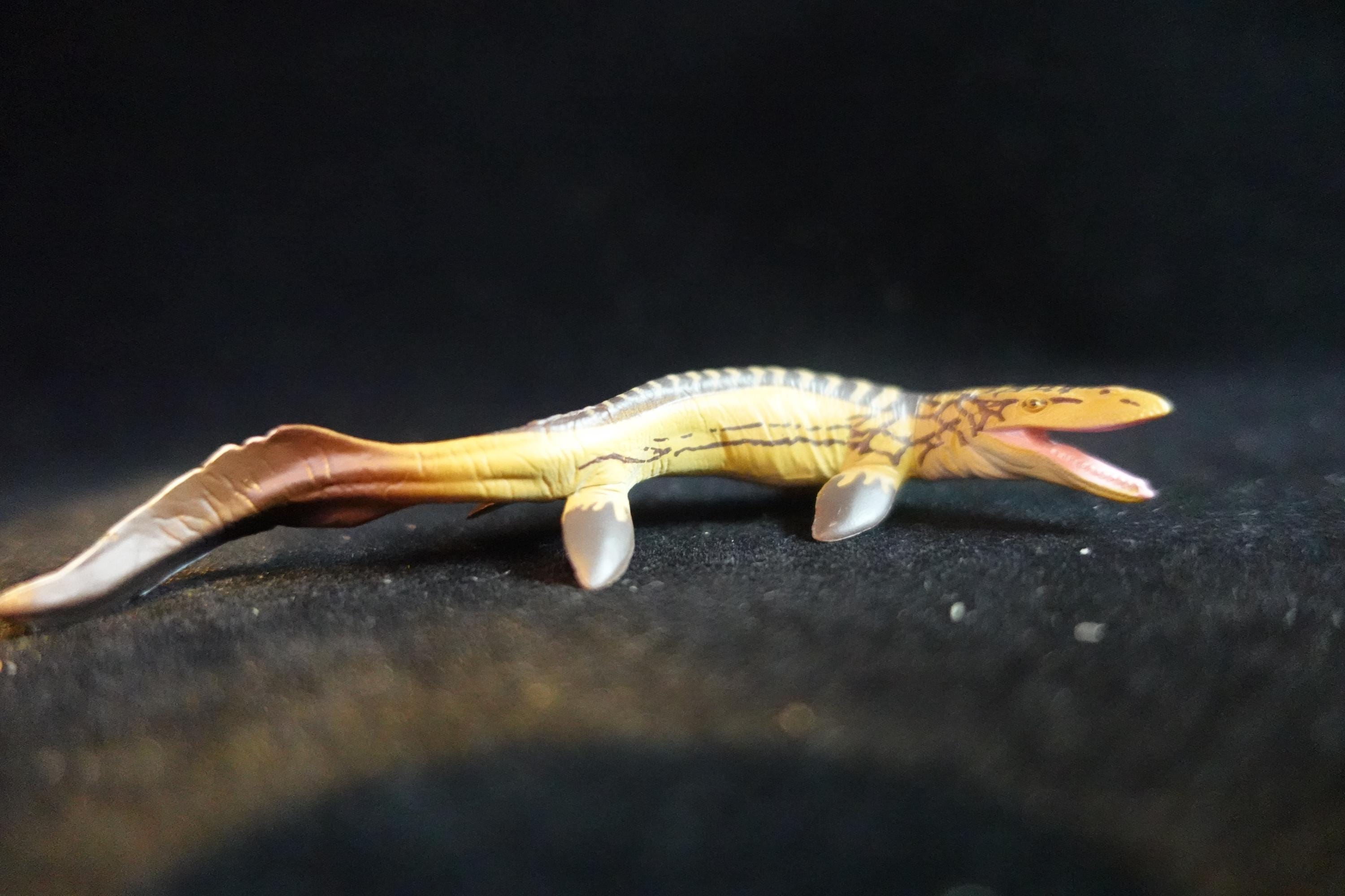 Kaiyodo UHA Dinotales Series3 Tyrosaurus