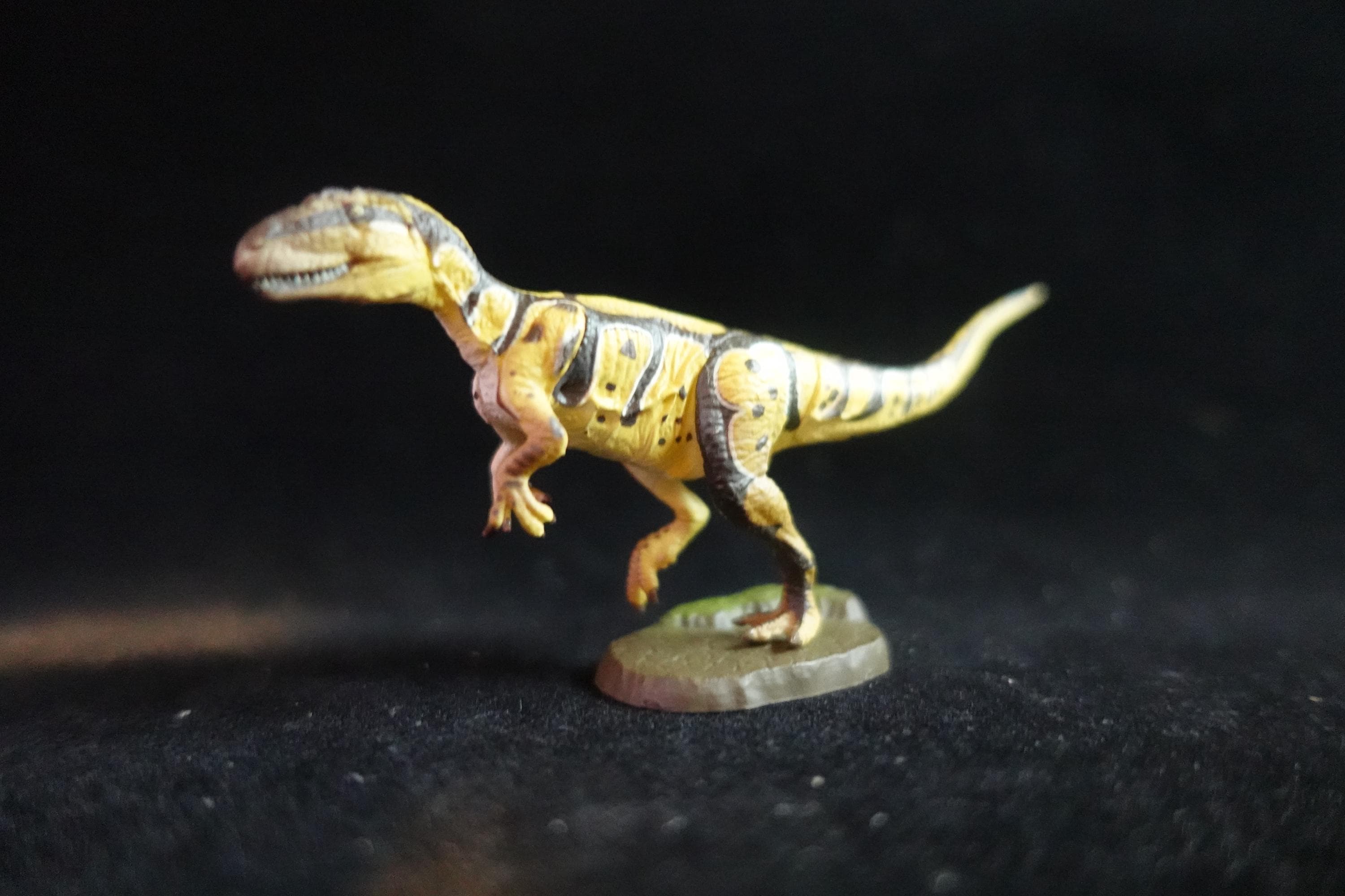 Kaiyodo Dinotales 6 Lawson Edition Allosaurus A