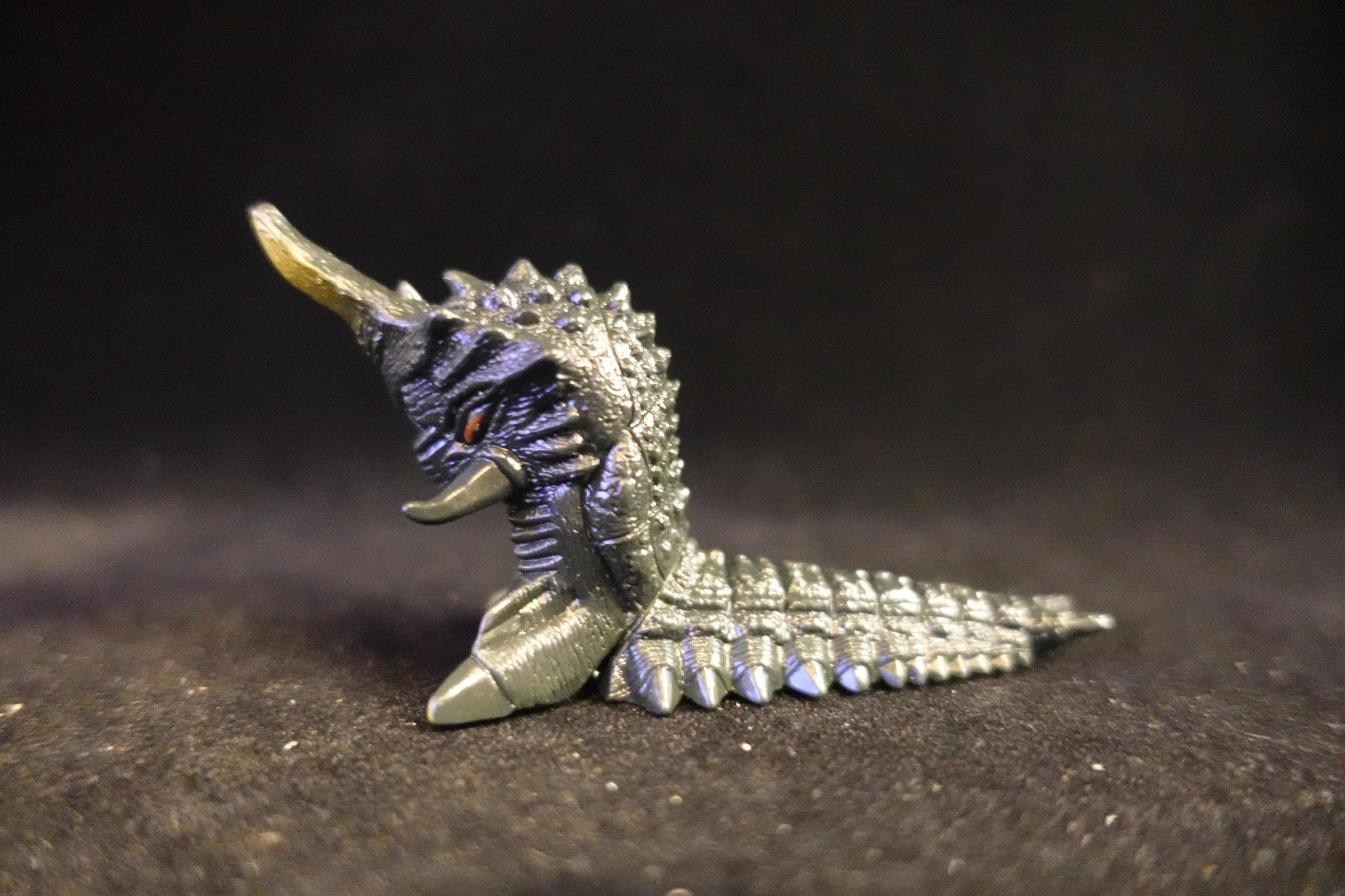 Godzilla Toho 1992 BATTRA Larva Bandai HG Series