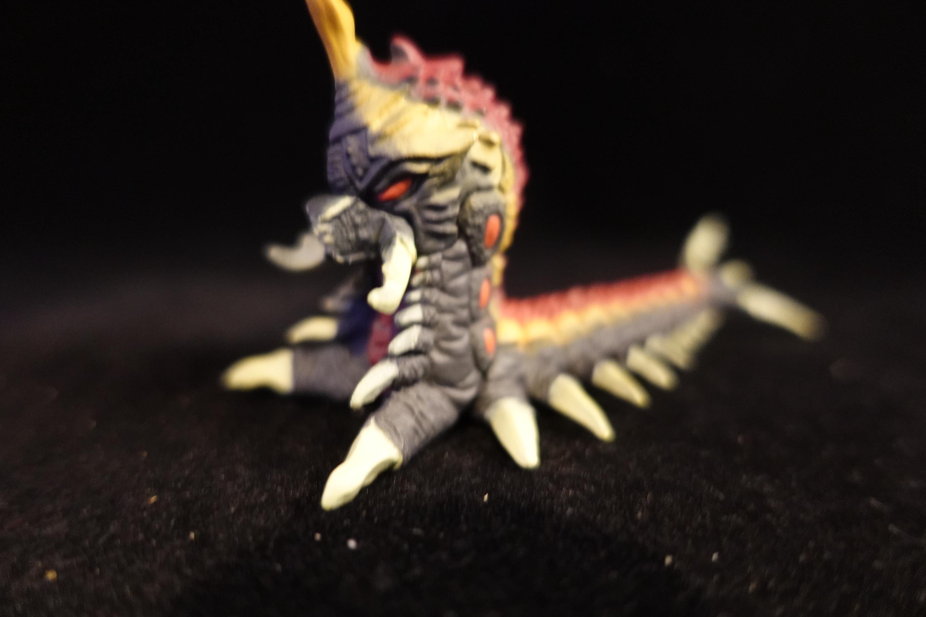 Godzilla Toho 1992 Battra Larva Bandai HG Series