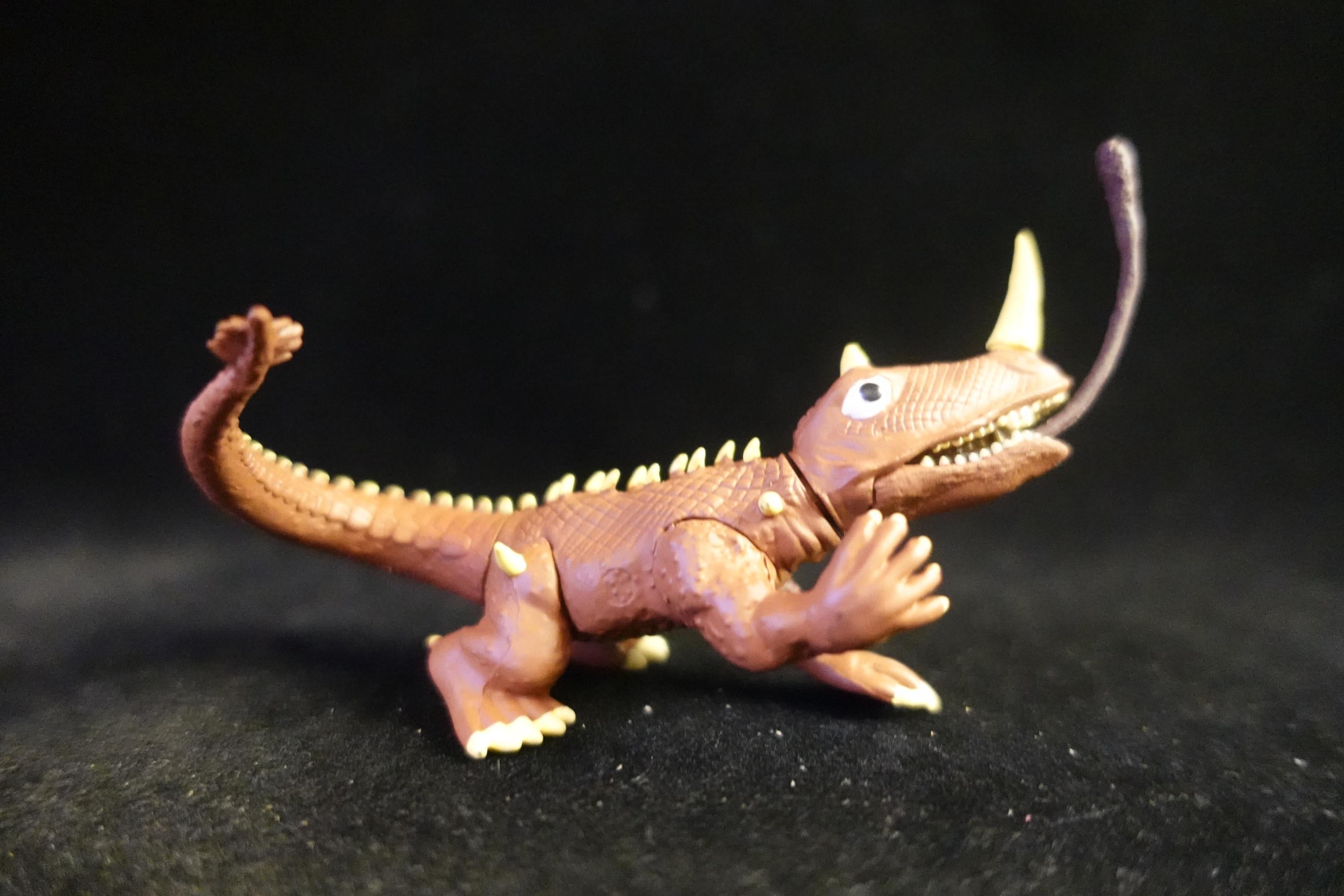 Godzilla Toho Gamera 1995 Monster Barugon Bandai HG Series