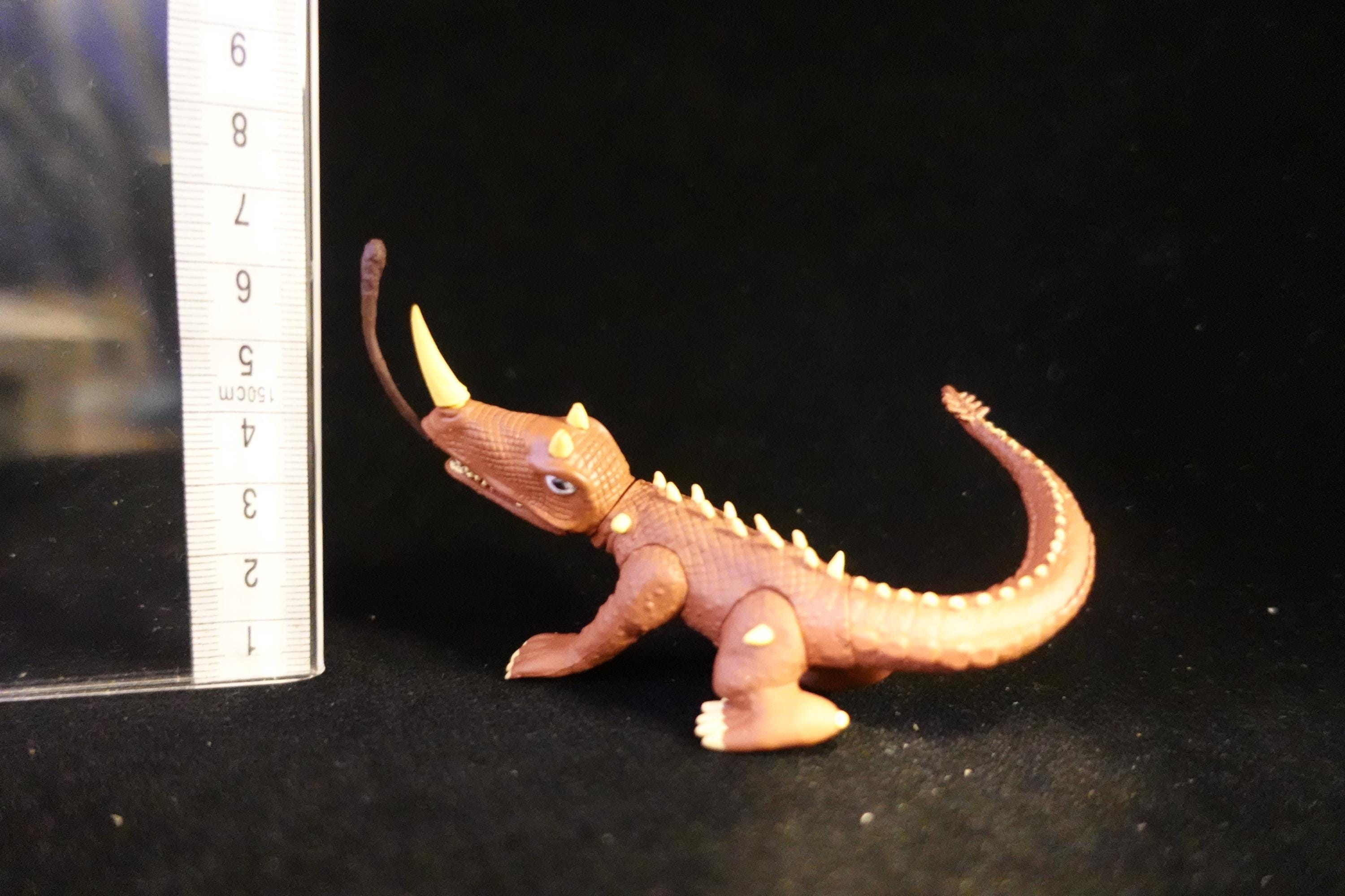 Godzilla Toho Gamera 1995 Monster Barugon Bandai HG Series