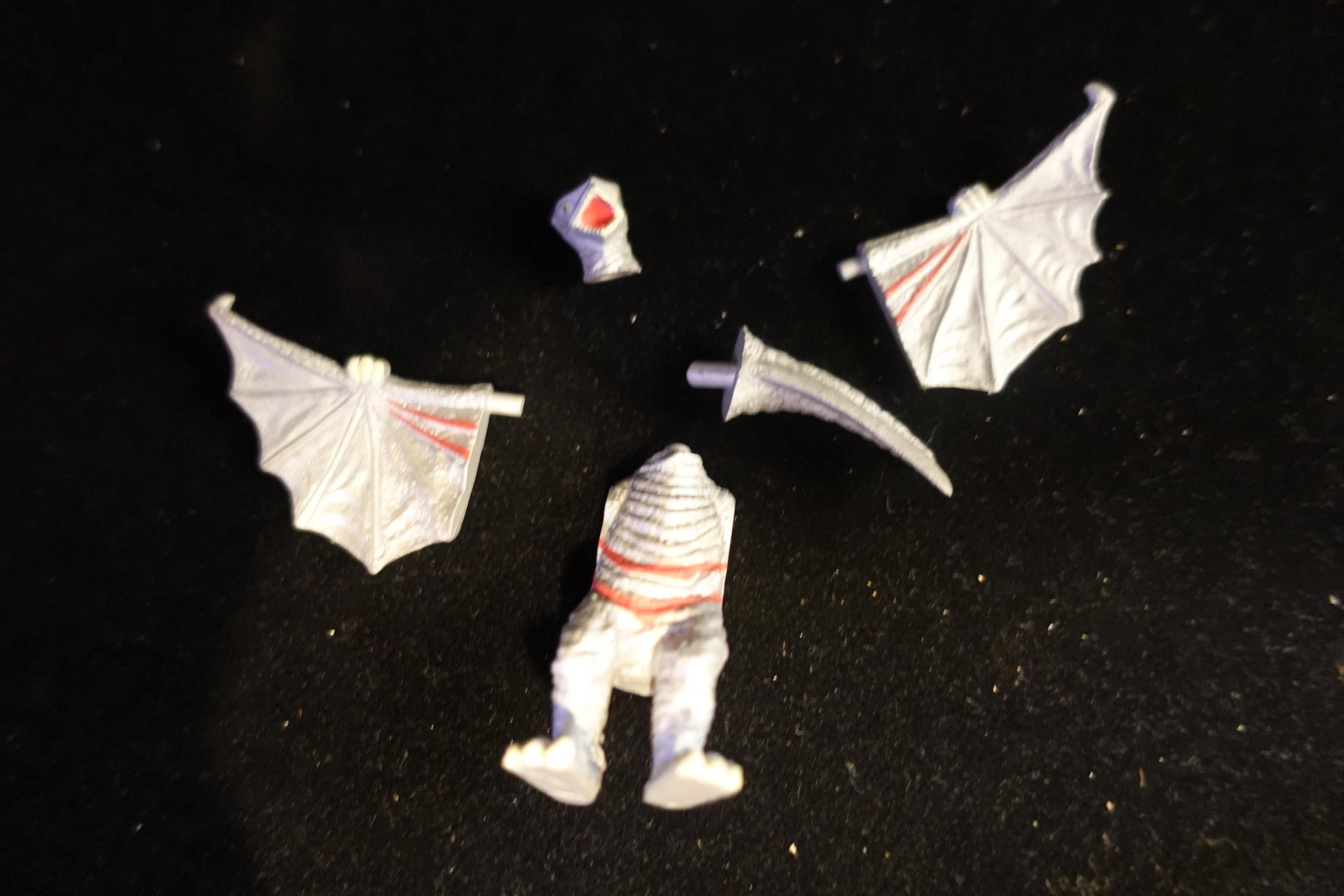Godzilla Toho 1996 Gamera 2 [First Edition] Monster Space Gyaos Bandai HG Series