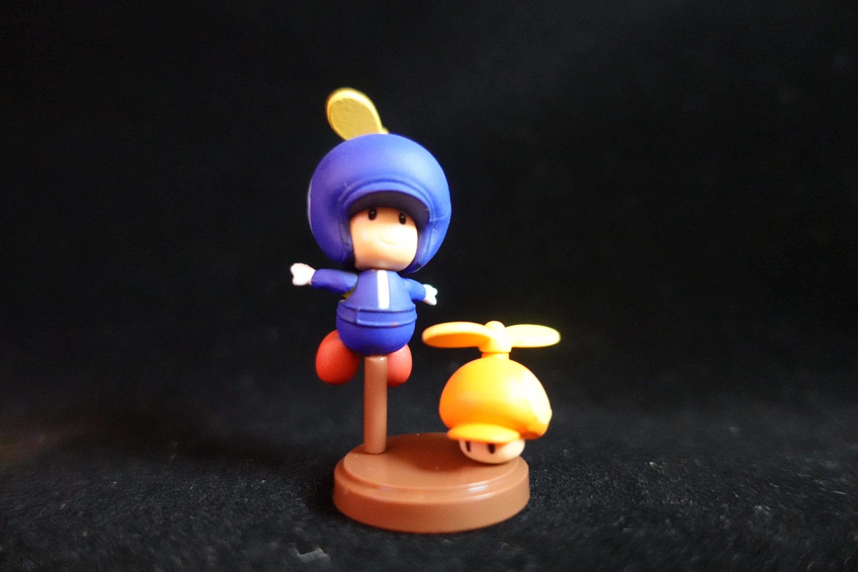 Super Mario Bros Figure Blue Propeller Mushroom Toad