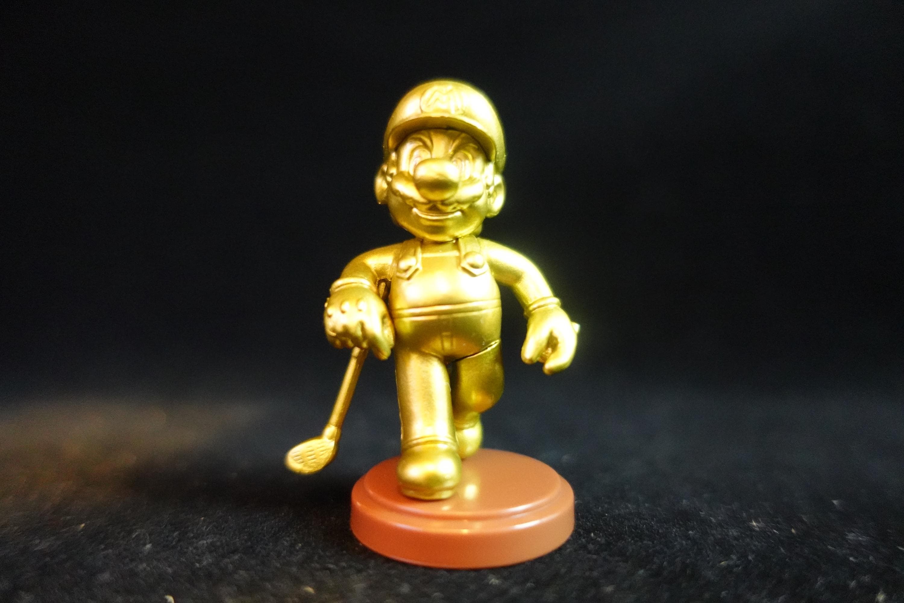 Super Mario Sport Figure Golden Mario Golf Tennis Furuta