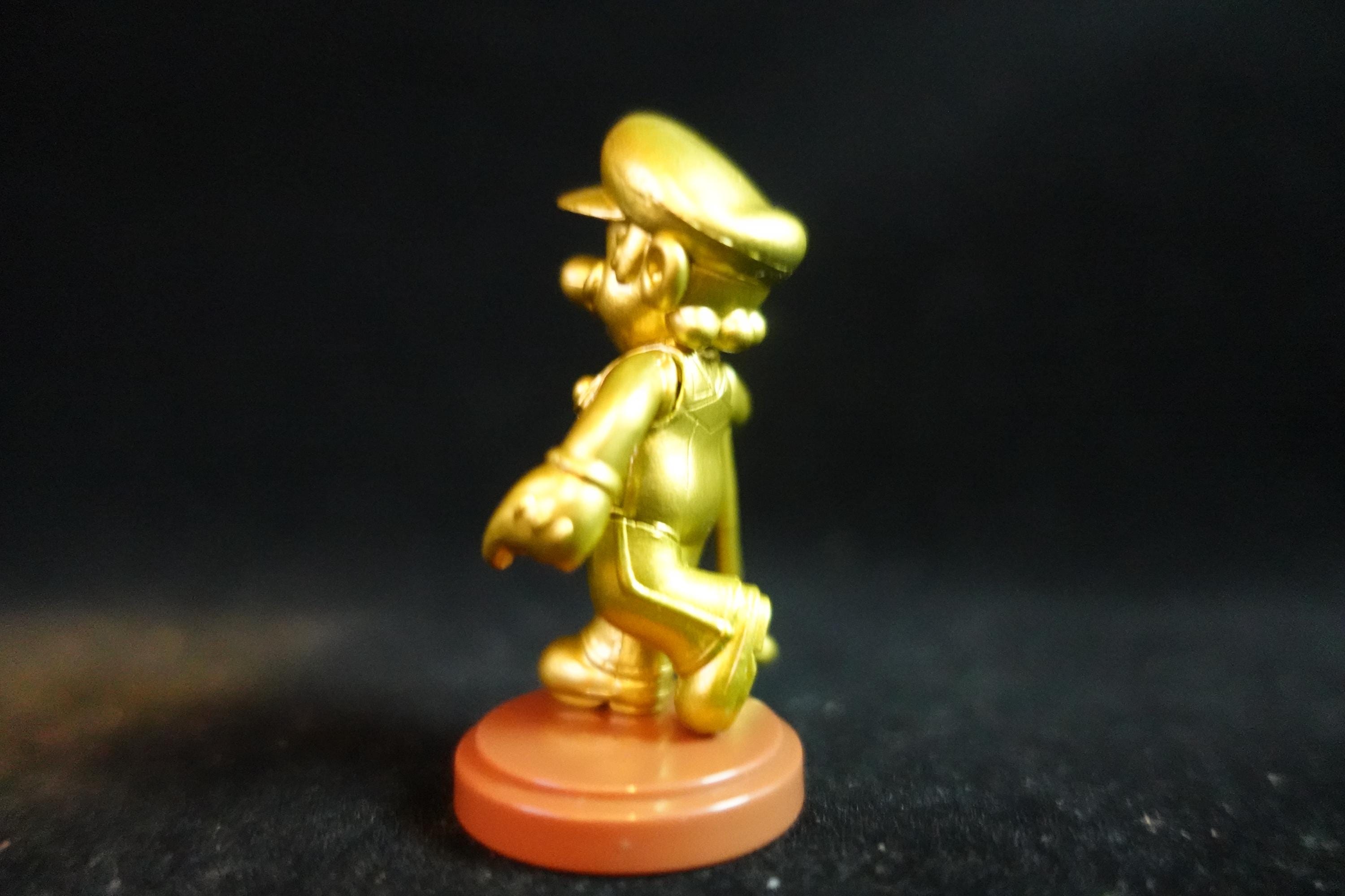 Super Mario Sport Figure Golden Mario Golf Tennis Furuta
